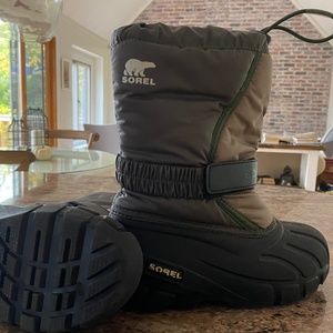Youth Sorel Winter Boots size 1